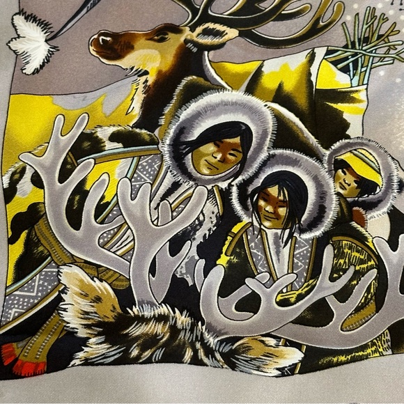 HERMÈS - FOULARD
La Vie Du Grand Nord Silk Vintage Scarf - Picture 7 of 12